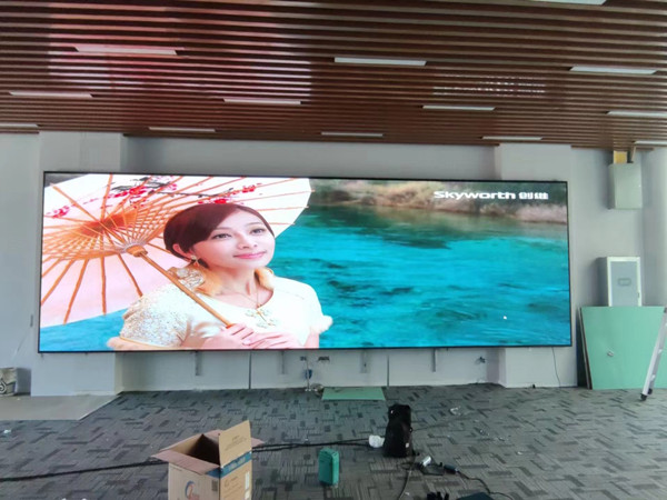 牙克石P1.53led小间距屏安装案例